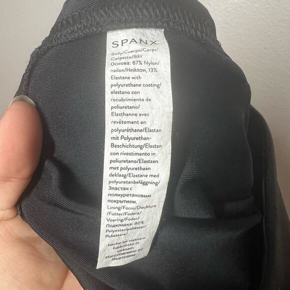 SPANX Faux Leather Moto Leggings Size Small - Picture 9 of 10